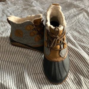 Sorel out and about boots